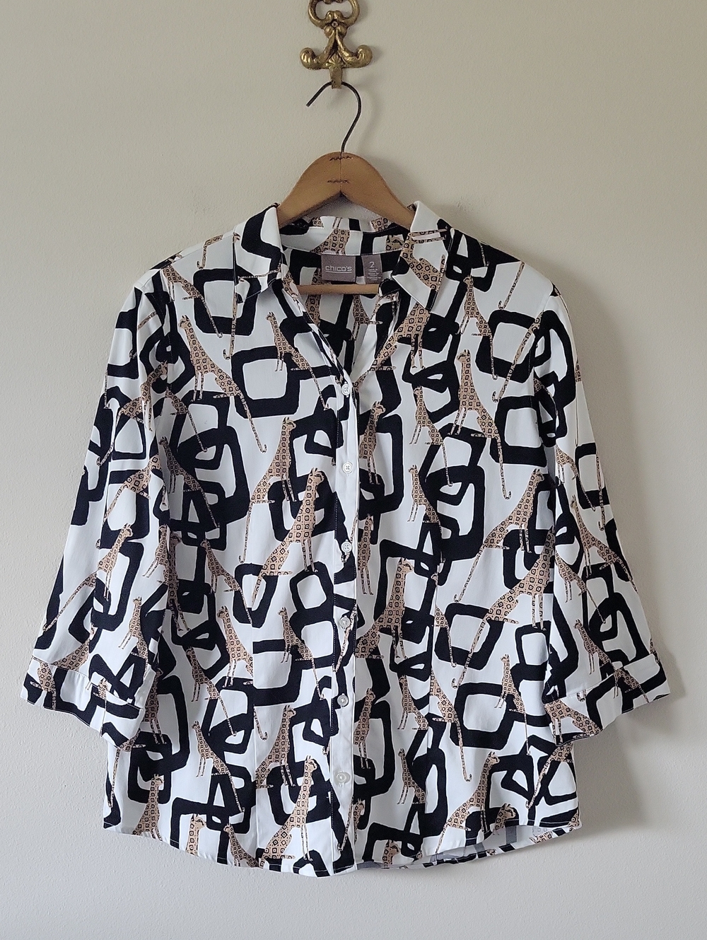 Chico's Lorena Whimsical Cheetah 3/4 Sleeve Button Down Size Large